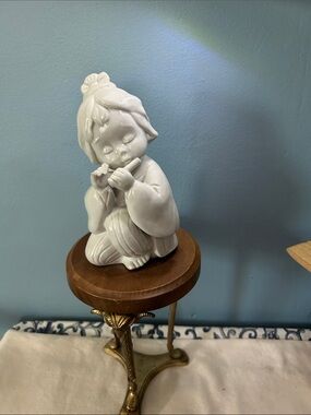 7” Porcelain Chinese  Asian Musician Figurine on Wood Base Brass stand sold sepa